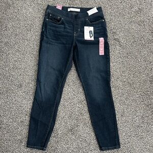 Signature by Levi Strauss Dark Blue Women's Skinny Jeans